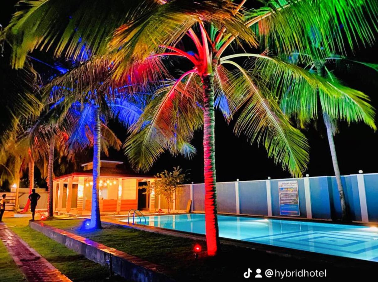 Nilaveli Hybrid Holiday Hotel Exterior photo